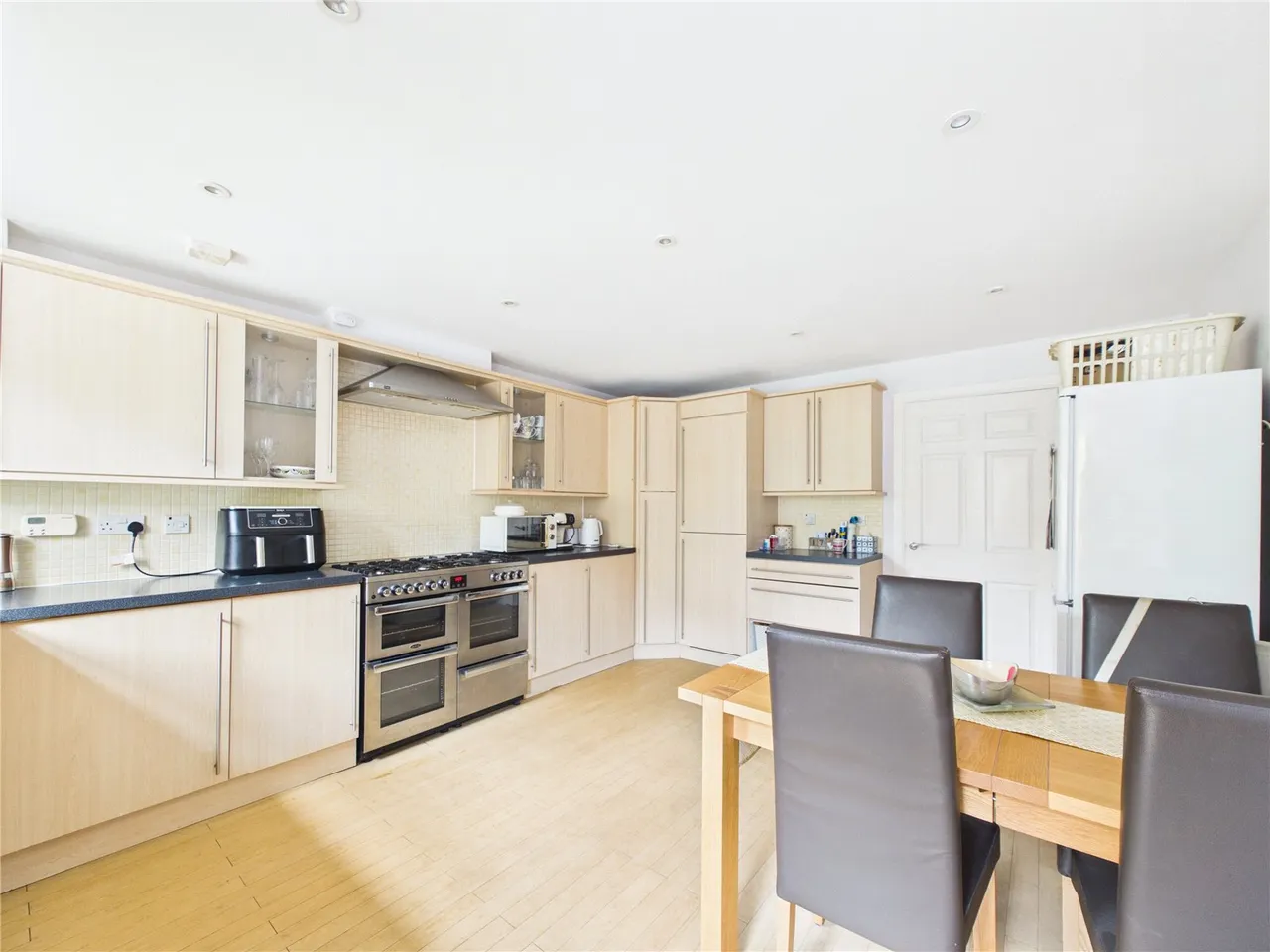 Wagtail Drive, Bury St. Edmunds, Suffolk, IP32 7GP, photo 4