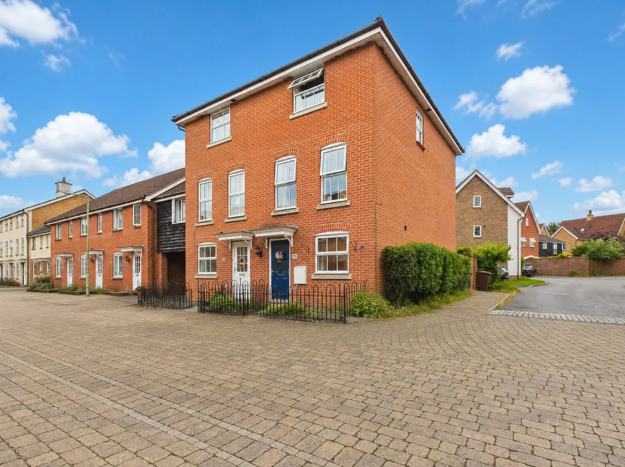 4 bed house for sale, Wagtail Drive, Bury St. Edmunds, IP32