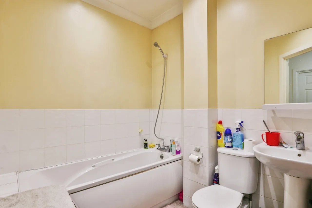 Poole Road, Upton, BH16, photo 7