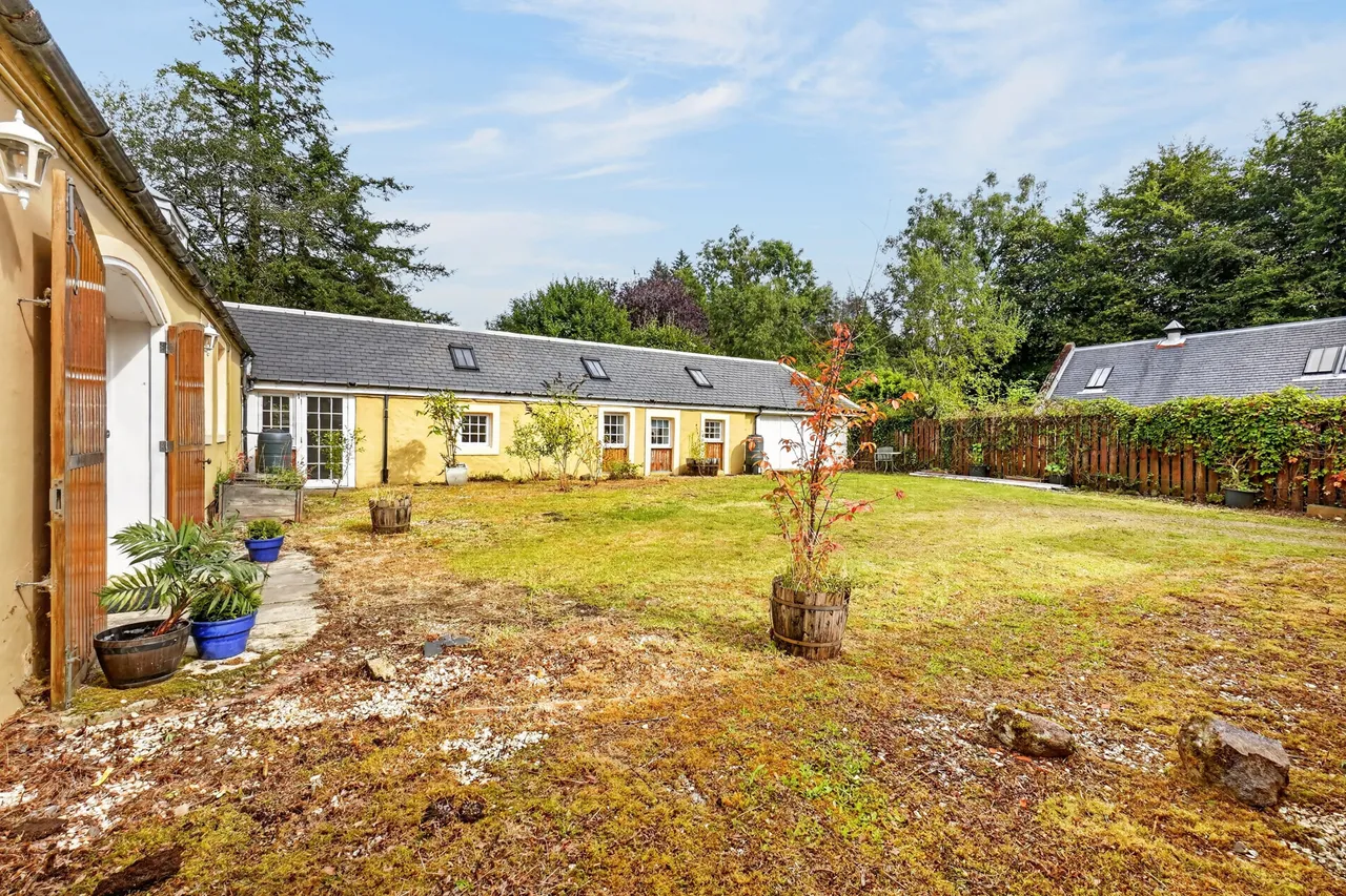 The Stables, Ladyland, Kilbirnie, KA25 7JR, photo 54