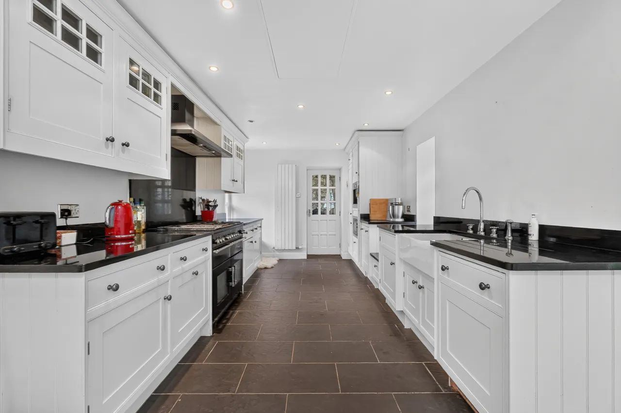 The Stables, Ladyland, Kilbirnie, KA25 7JR, photo 5