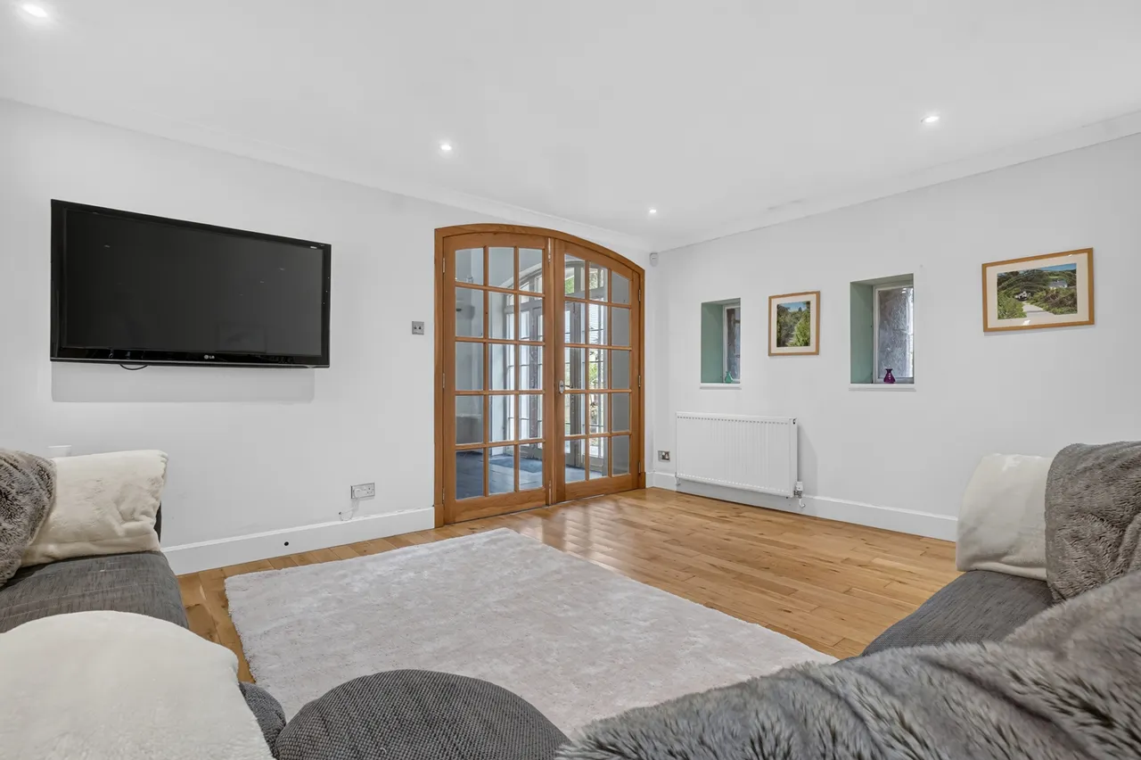 The Stables, Ladyland, Kilbirnie, KA25 7JR, photo 12