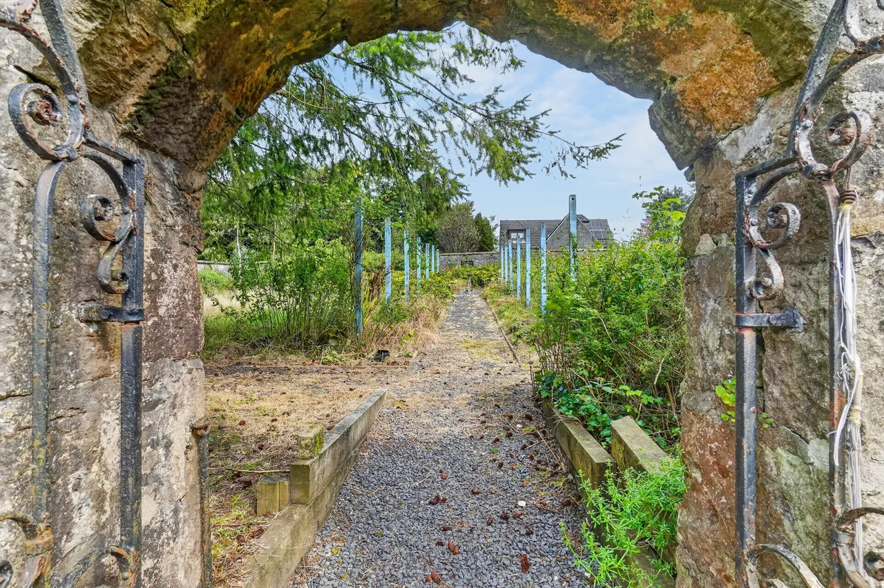 The Stables, Ladyland, Kilbirnie, KA25 7JR, photo 49
