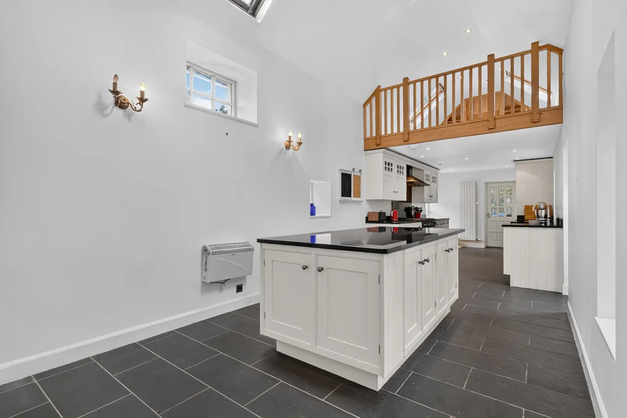 The Stables, Ladyland, Kilbirnie, KA25 7JR, photo 7