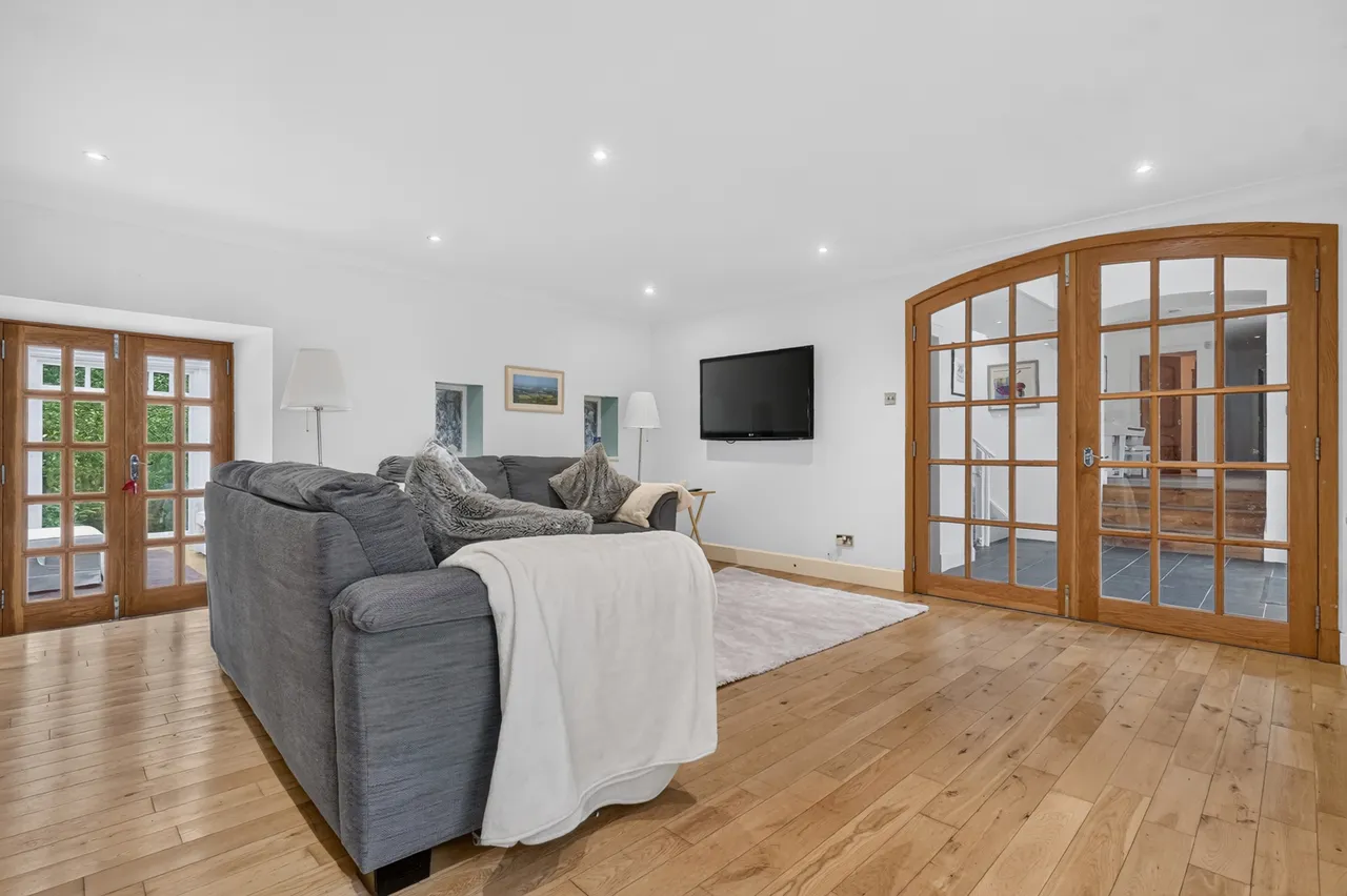 The Stables, Ladyland, Kilbirnie, KA25 7JR, photo 11