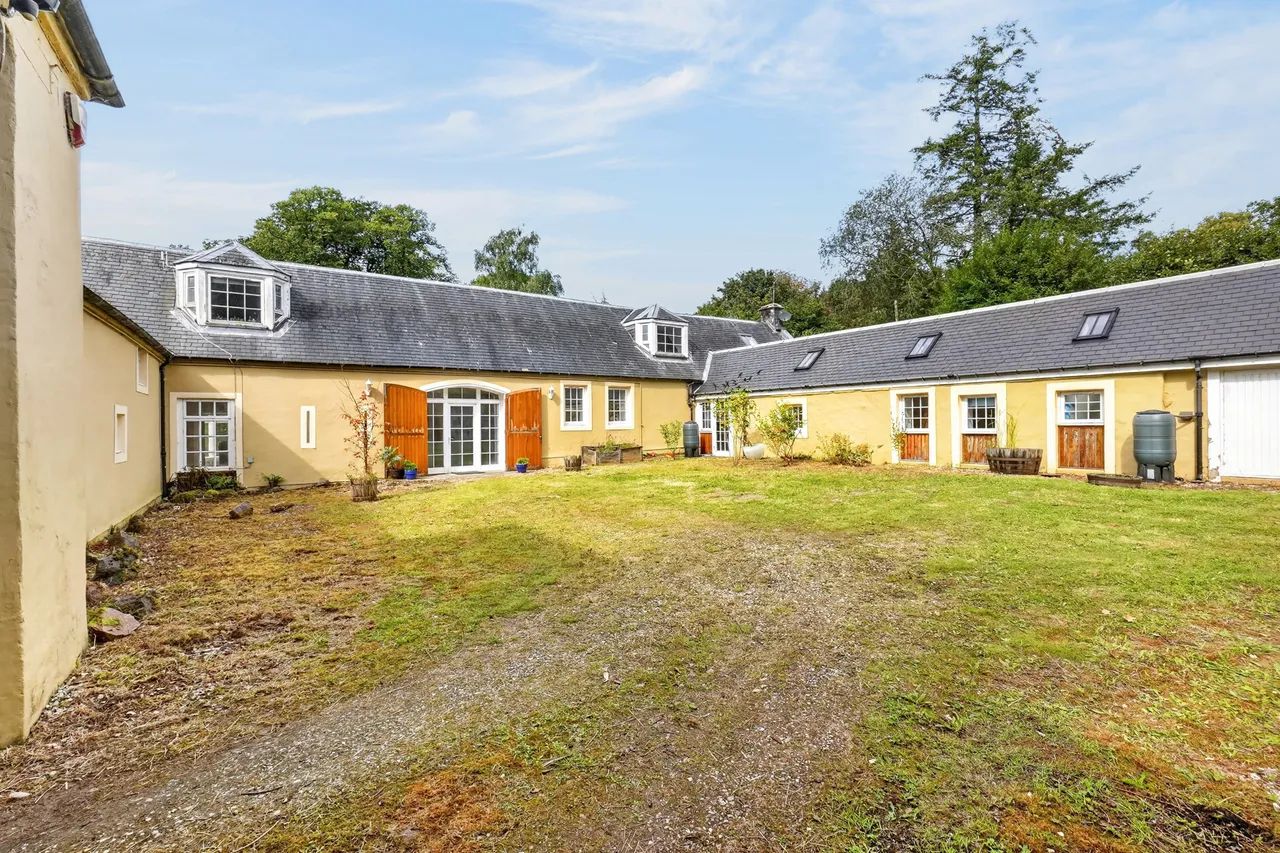 The Stables, Ladyland, Kilbirnie, KA25 7JR, photo 53