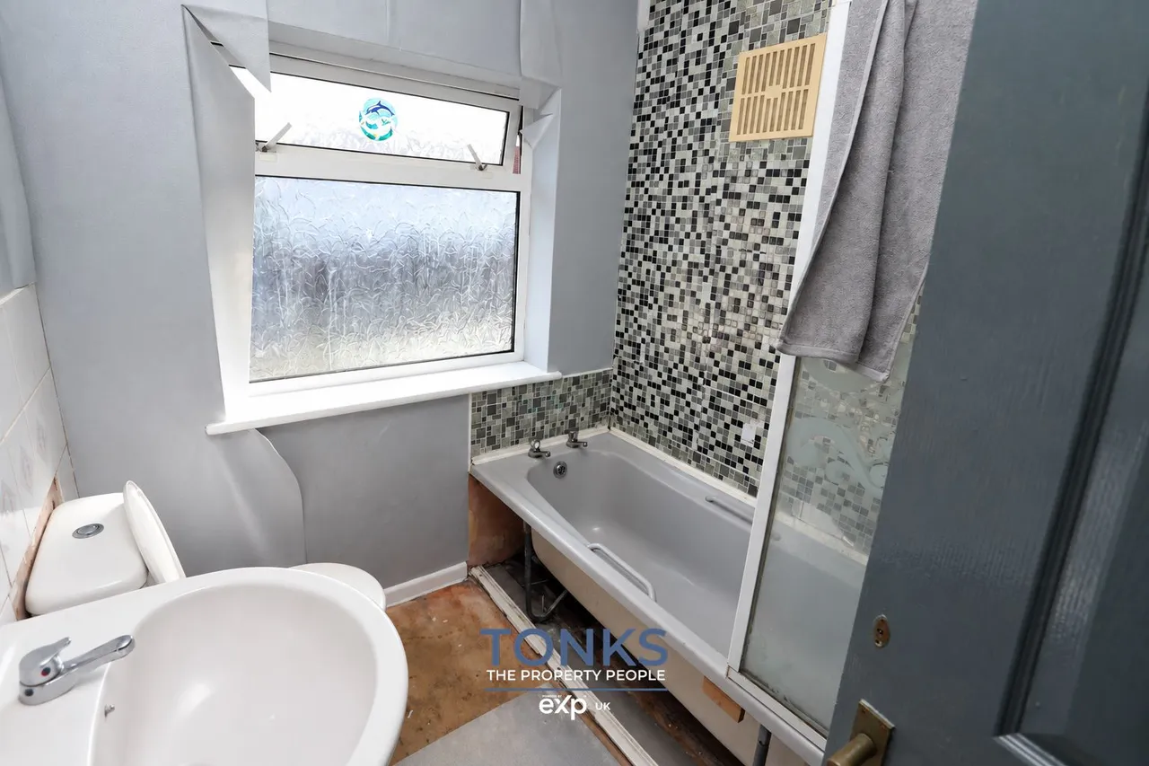 Petersfield Drive, Rowley Regis, B65, photo 11