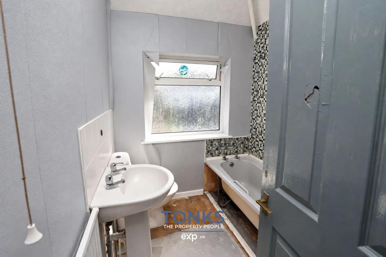 Petersfield Drive, Rowley Regis, B65, photo 10
