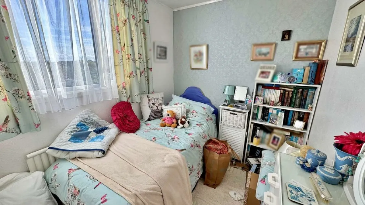 Dale Avenue, Cherry Willingham, photo 12