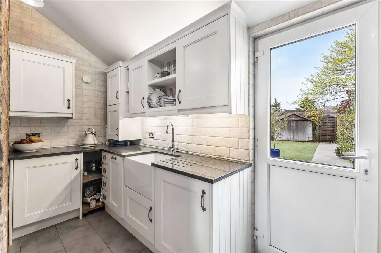Anyards Road, Cobham, KT11, photo 4