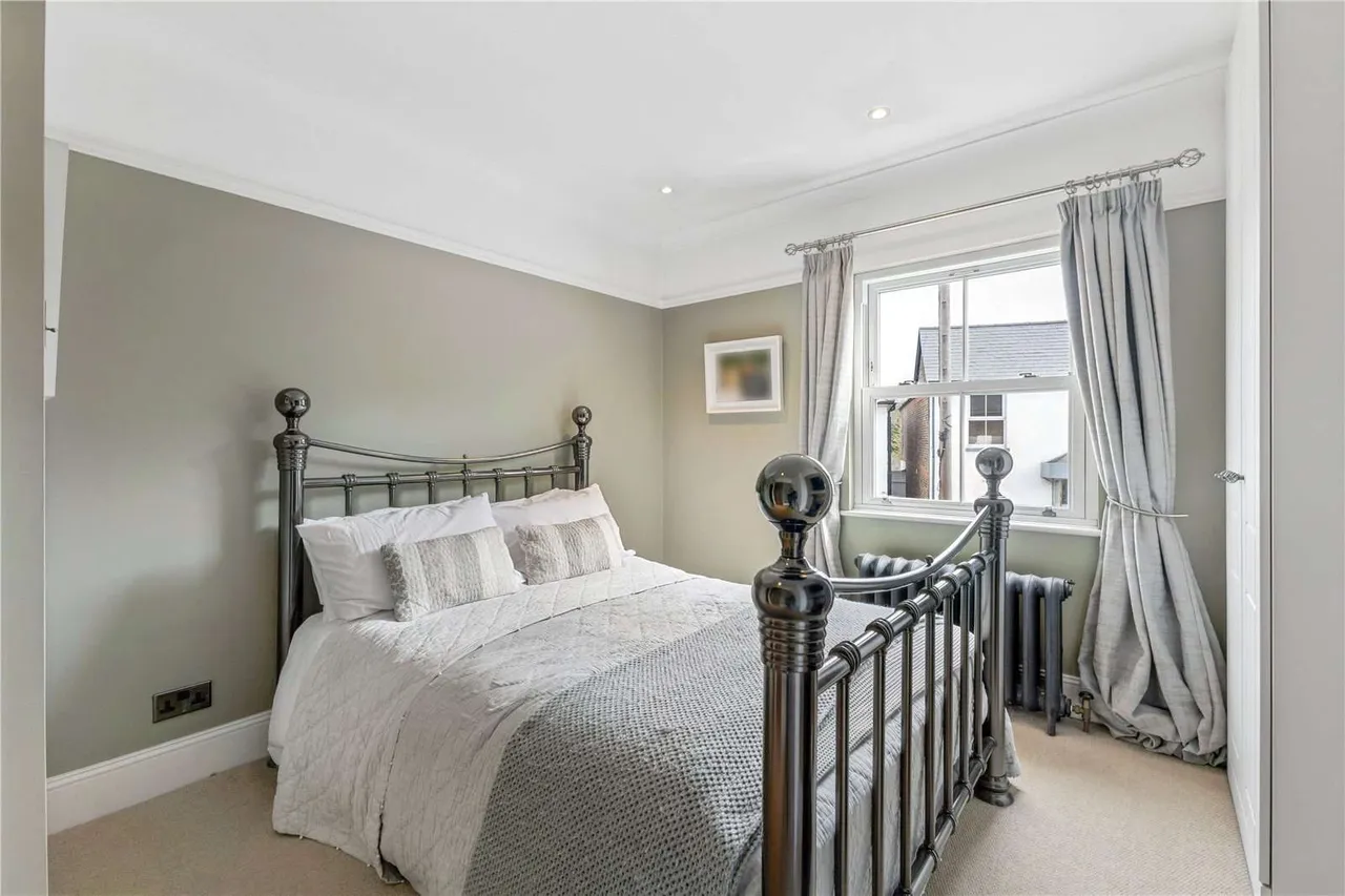 Anyards Road, Cobham, KT11, photo 8