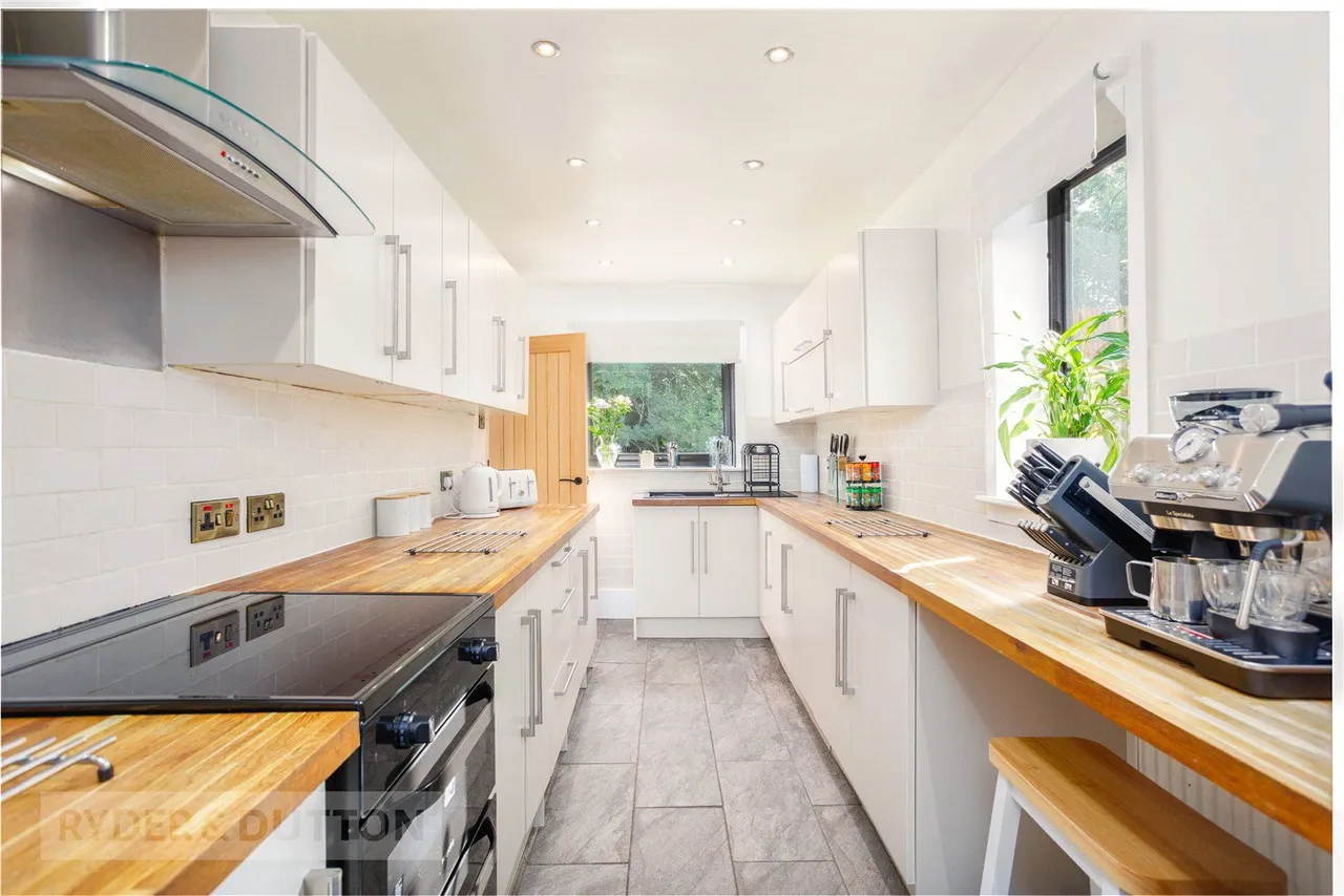 Crossbridge Road, Hyde, SK14, photo 13