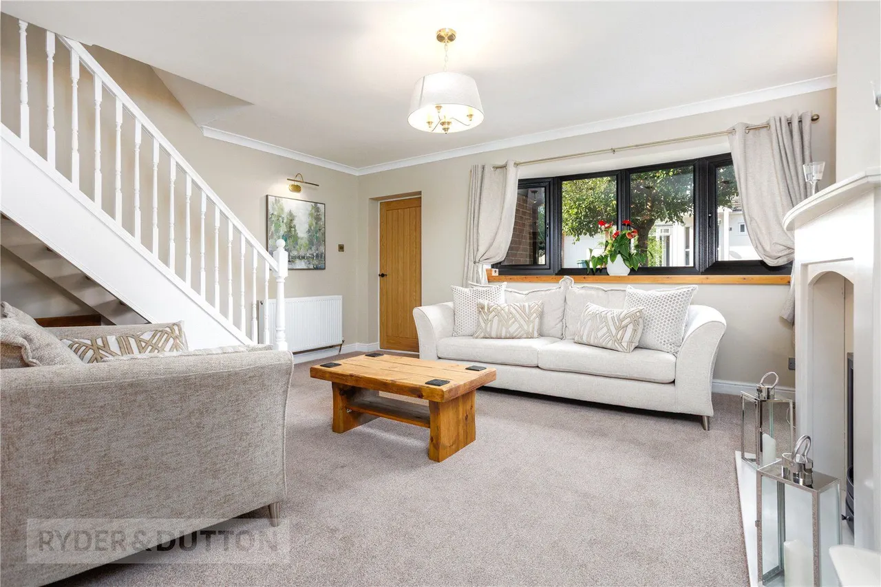 Crossbridge Road, Hyde, SK14, photo 8