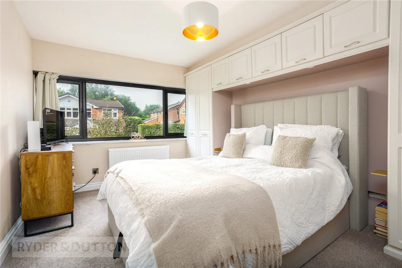 Crossbridge Road, Hyde, SK14, photo 22