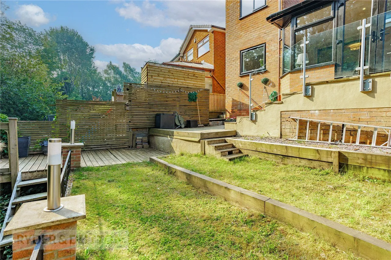 Crossbridge Road, Hyde, SK14, photo 34