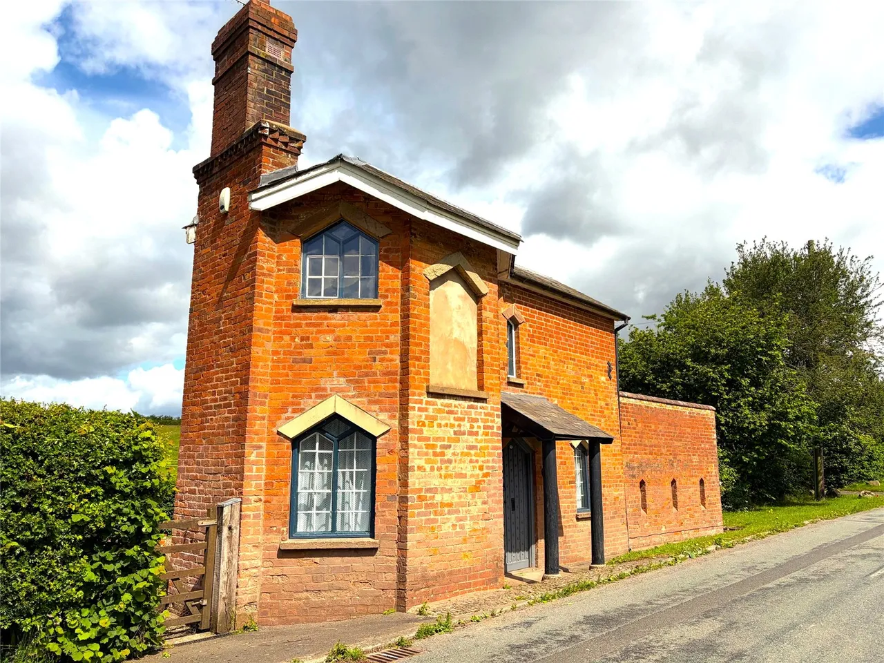 2 bed house for sale — Fishmore, Ludlow, Shropshire, SY8 3DS