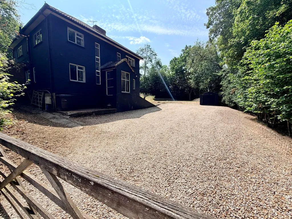 Kiln Lane, Bourne End SL8 5JE, photo 14