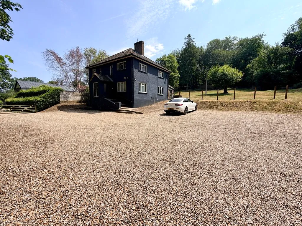 Kiln Lane, Bourne End SL8 5JE, photo 4