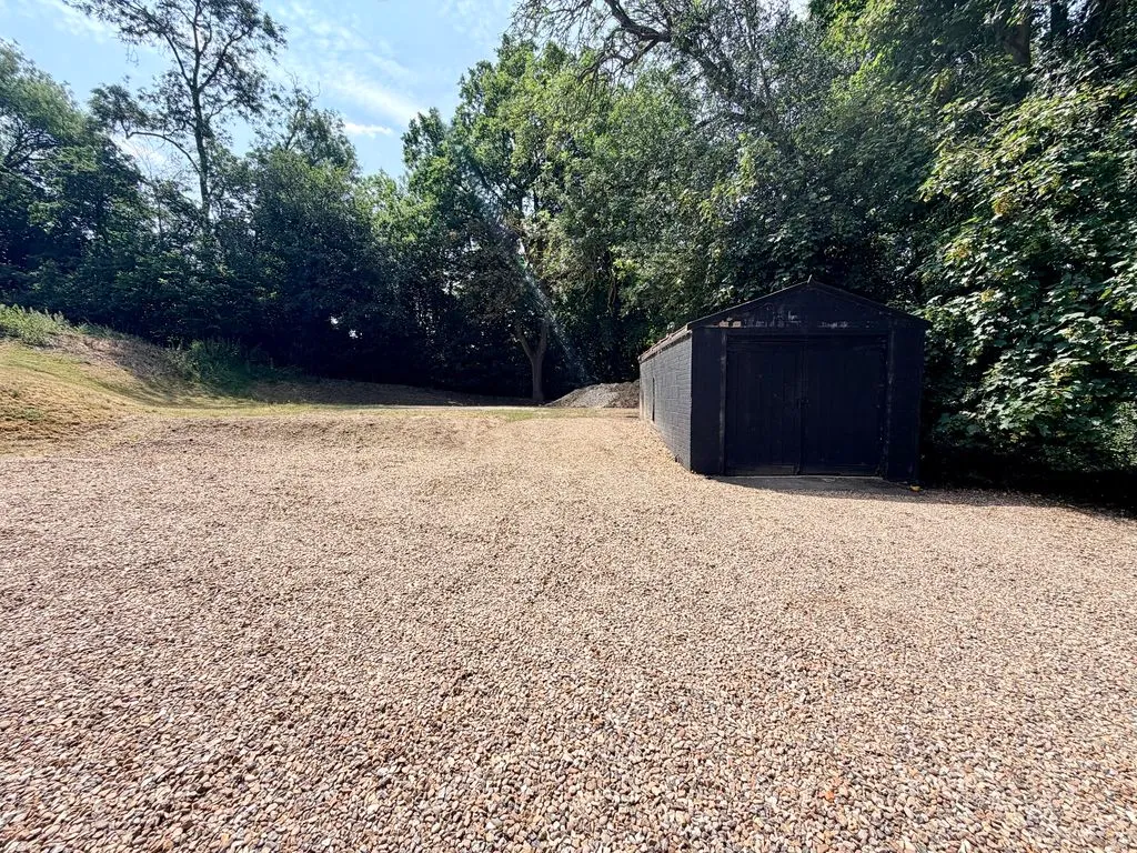 Kiln Lane, Bourne End SL8 5JE, photo 8