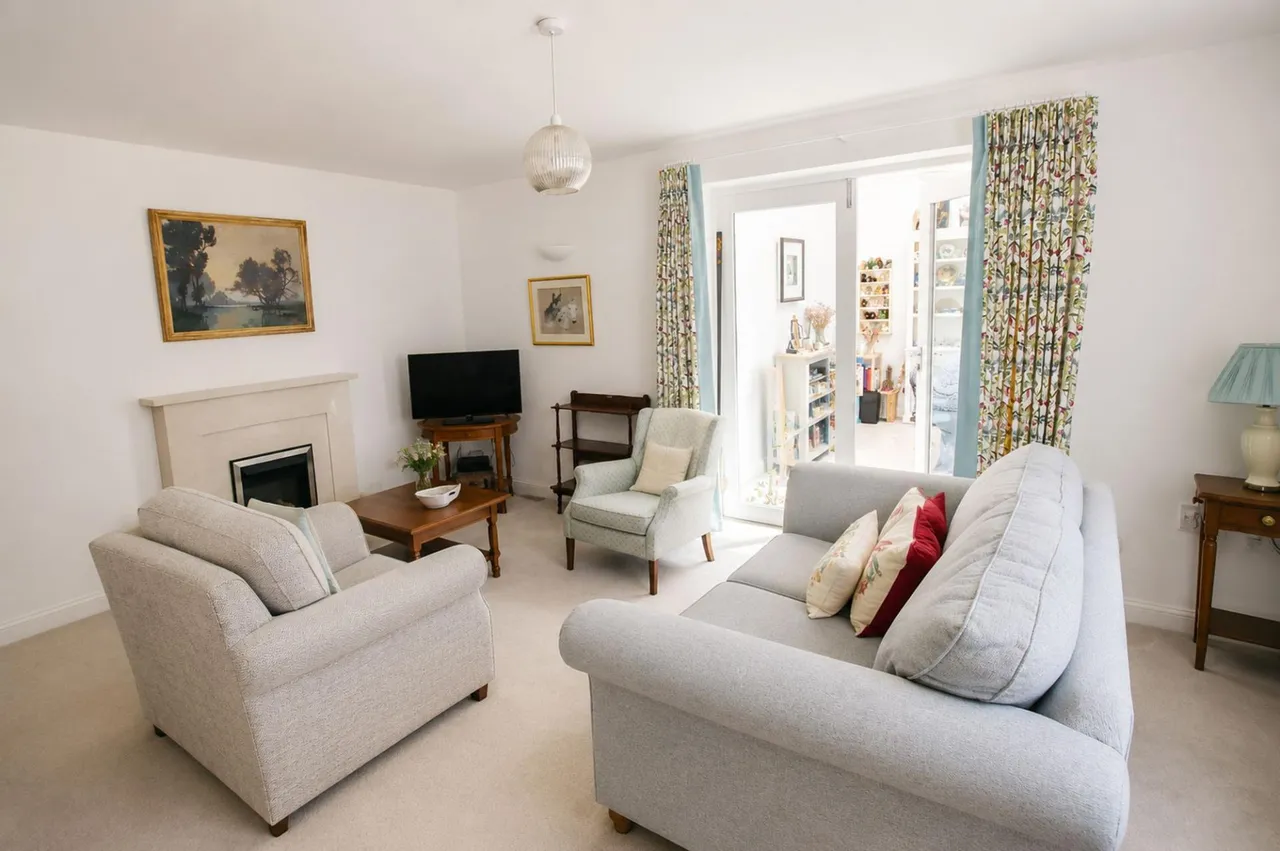 Ironmonger Street, Stamford, PE9, photo 4