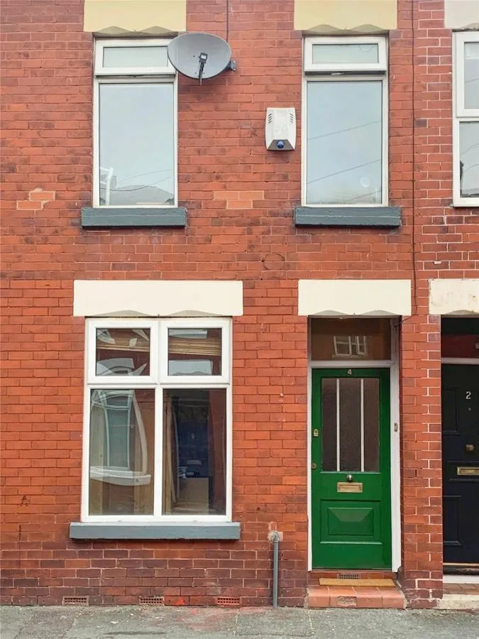 4 bed house to rent, Kathleen Grove, Manchester, M14