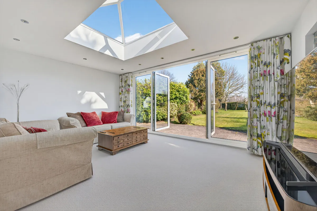 4 bed barn conversion for sale, Radcliffe Road, Holme Pierrepont, NG12
