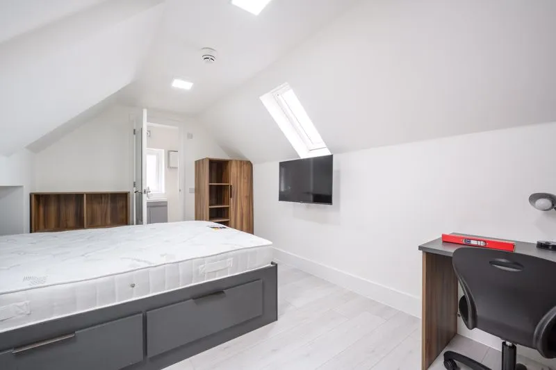34a High Street, Walton-On-Thames KT12 1BZ, photo 2