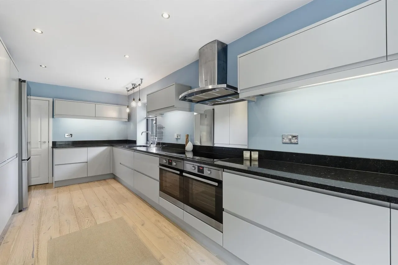 Hawthorn Road, Bollington, photo 11