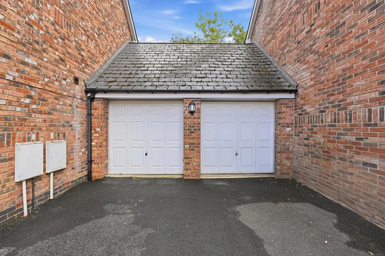 Hawthorn Road, Bollington, photo 31