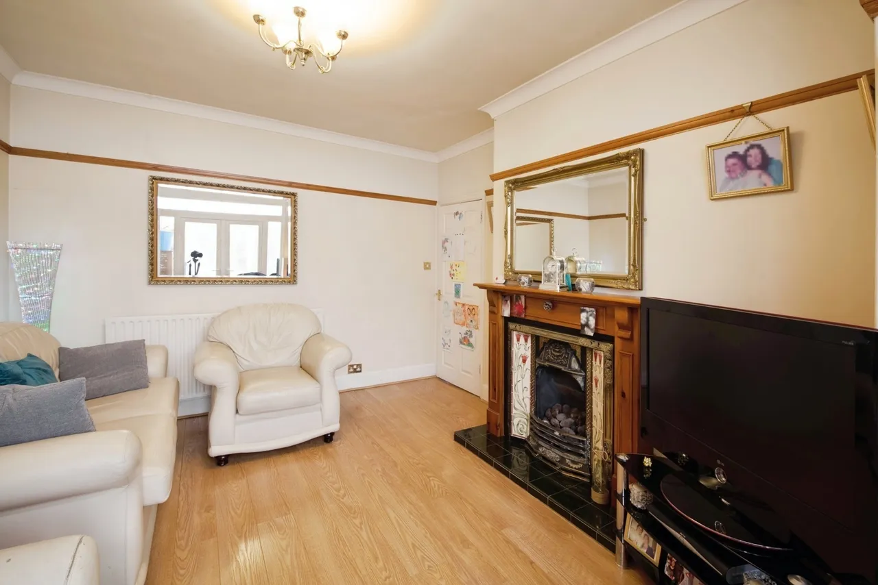 Old Park Avenue, Sheffield, S8, photo 2