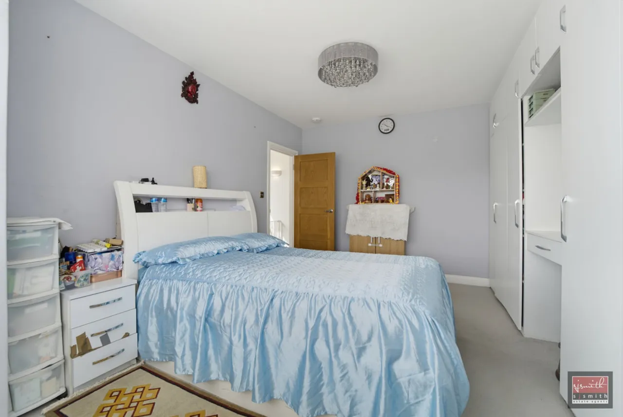 Stanwell Road, Ashford, photo 10