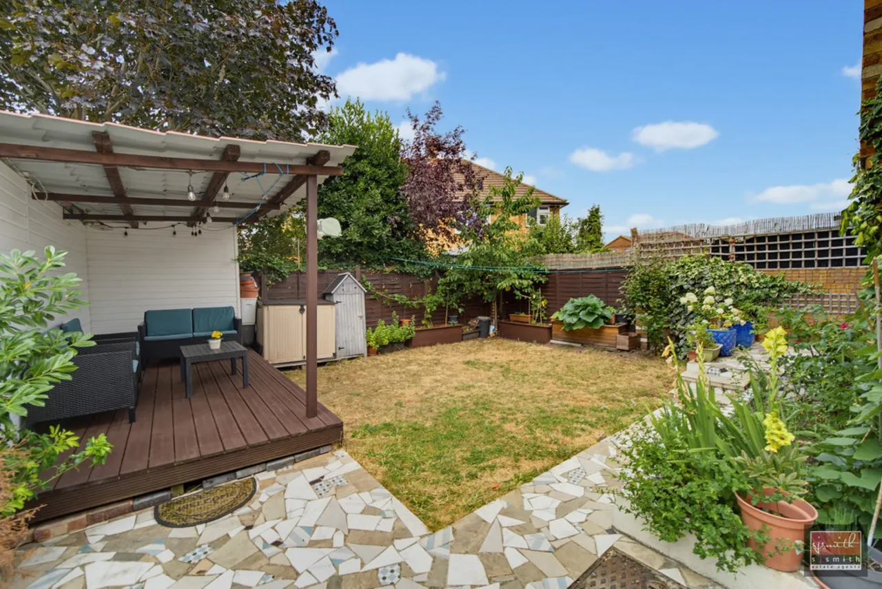 Stanwell Road, Ashford, photo 4