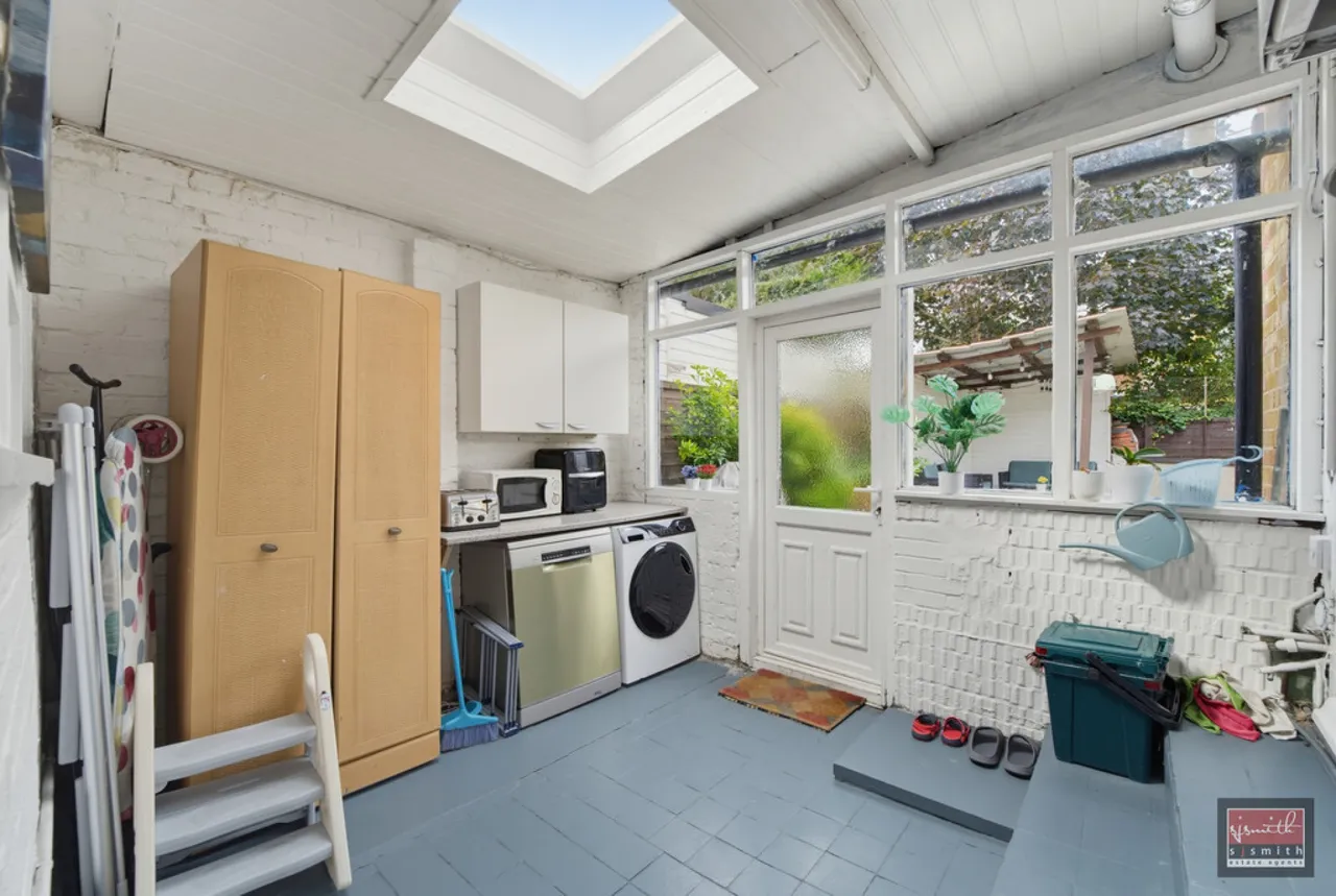 Stanwell Road, Ashford, photo 12