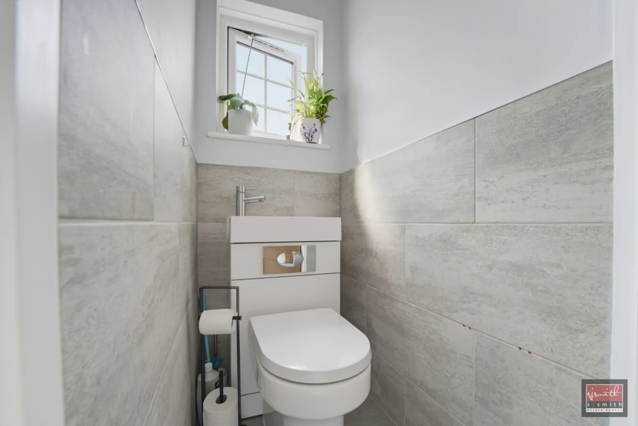 Stanwell Road, Ashford, photo 16