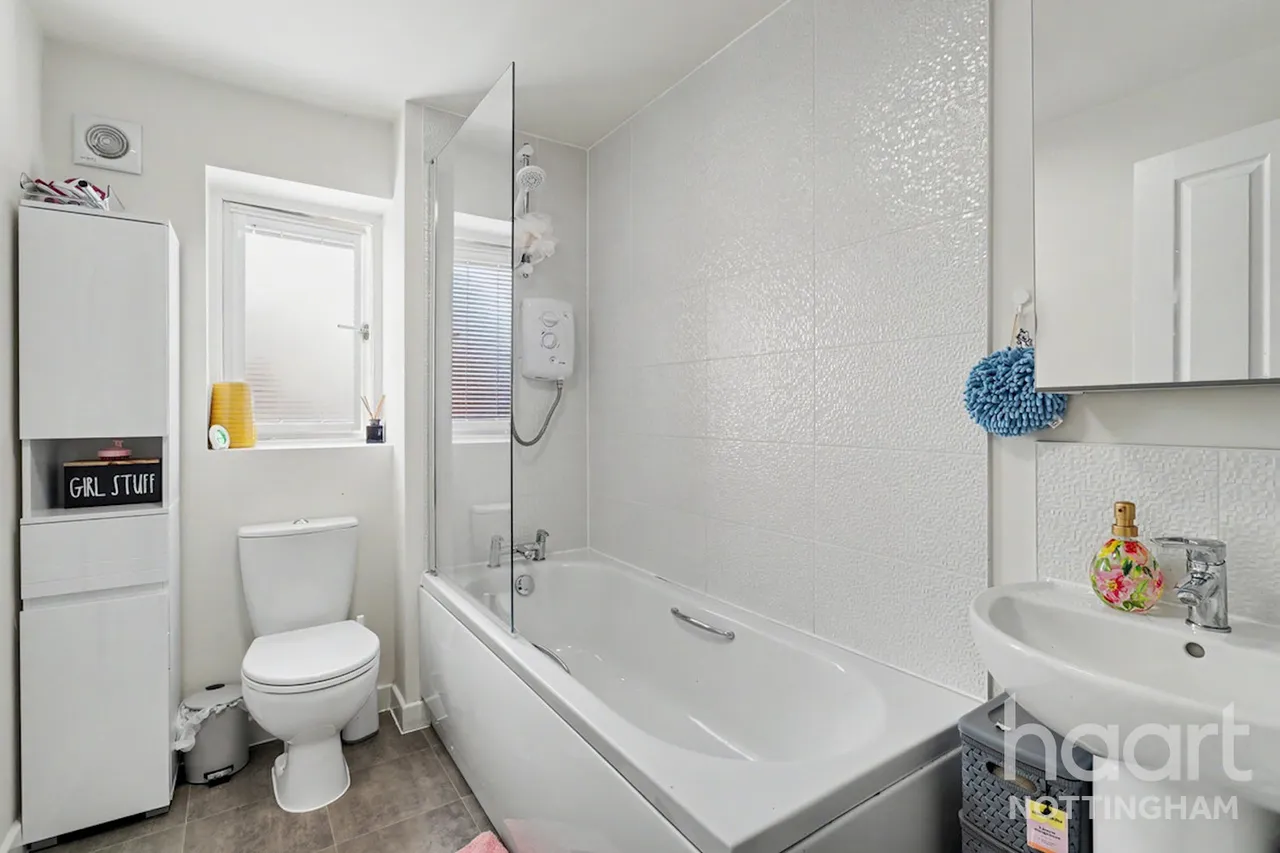 Hopwood Road, Chase Farm, NG4, photo 16
