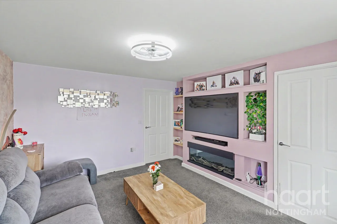 Hopwood Road, Chase Farm, NG4, photo 2