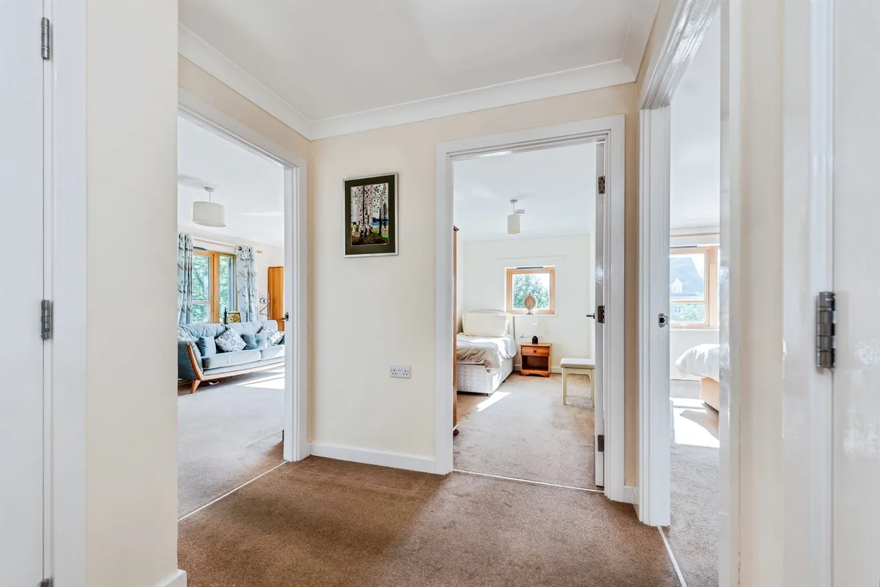 Buttercross Lane, Witney, photo 11
