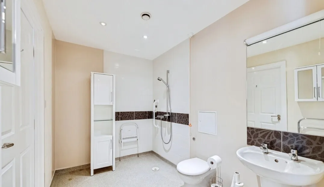 Buttercross Lane, Witney, photo 10