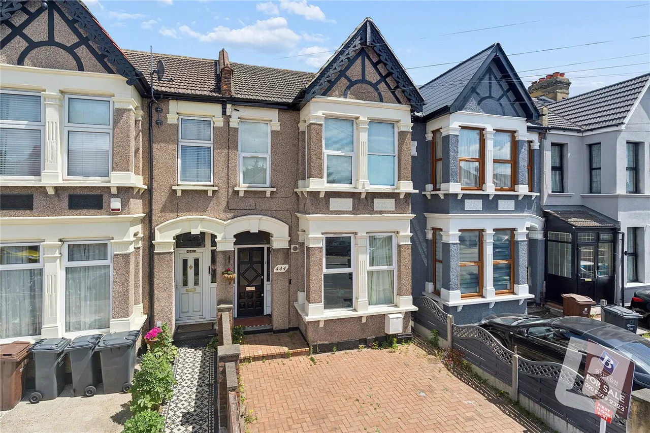 Whalebone Lane North, Chadwell Heath, RM6, photo 9