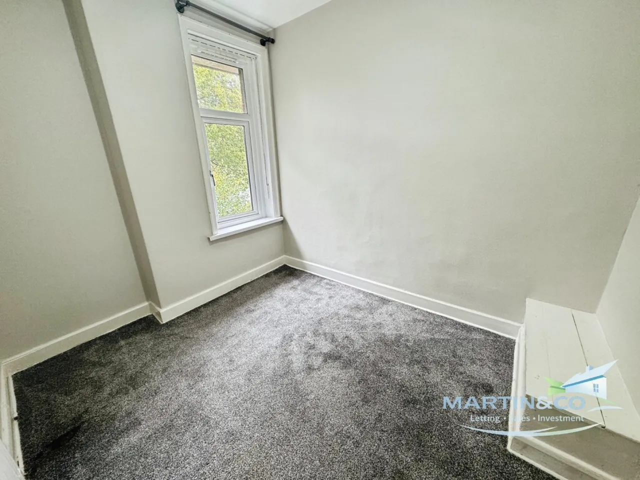 Rooley Moor Road, Rochdale, OL12, photo 9