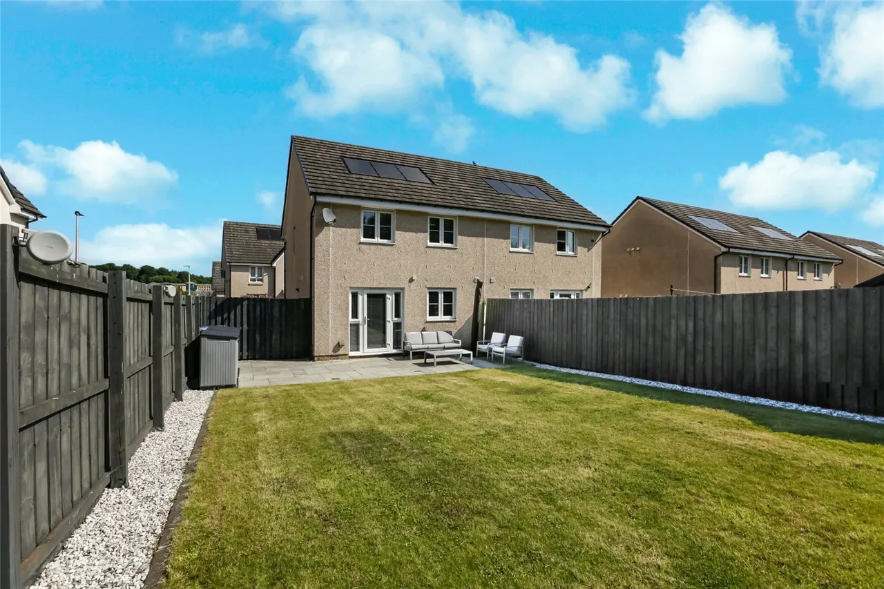 Griffon Crescent, Merlin Gardens, East Kilbride, South Lanarkshire, G74, photo 16