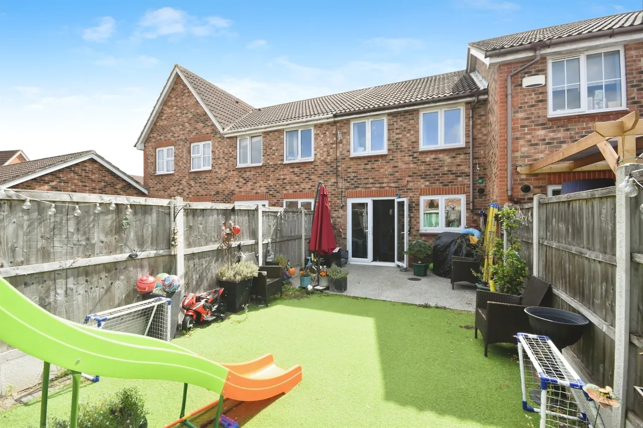 3 bed house for sale — De-Marci Court, Braintree