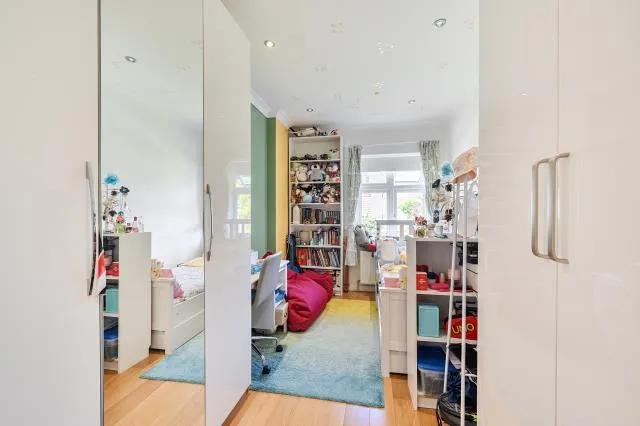Holders Hill Road, London, NW4, photo 12