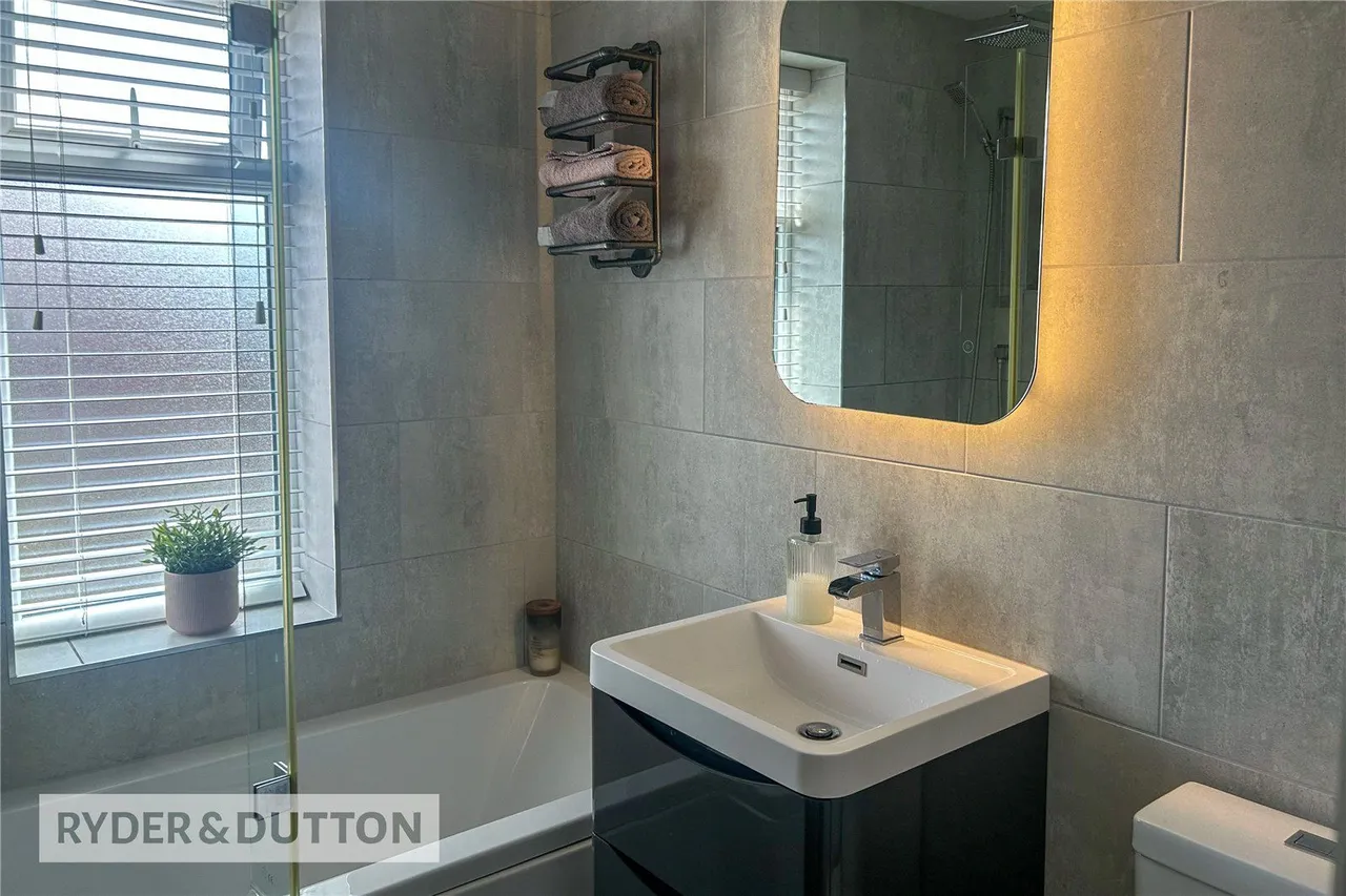 Meadway, Chadderton, OL9, photo 21