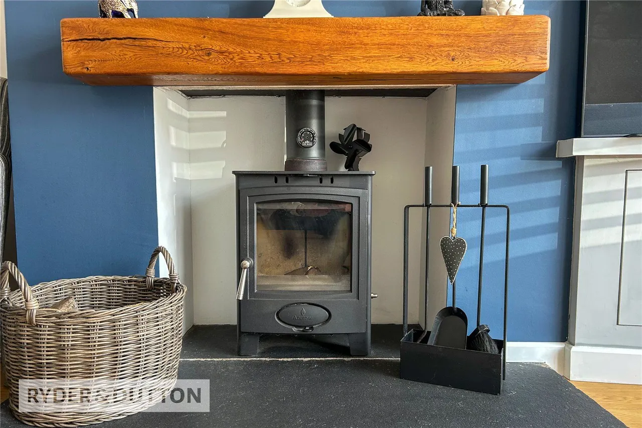 Meadway, Chadderton, OL9, photo 4