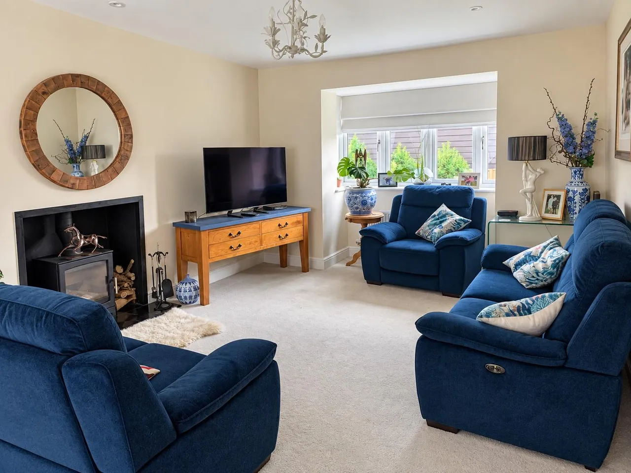 Barnfield, Haywards Heath, RH17, photo 4