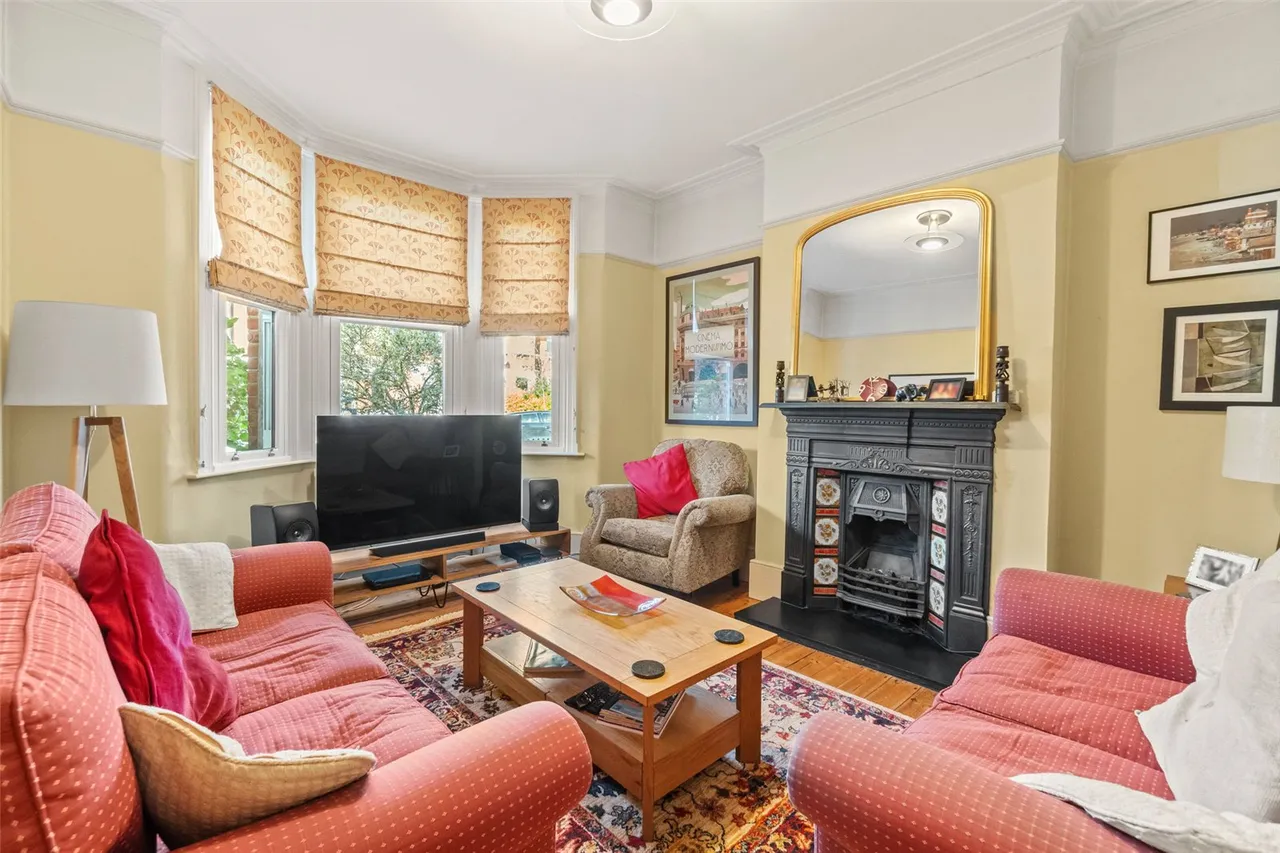 Grove Avenue, Twickenham, TW1 4HX, photo 2