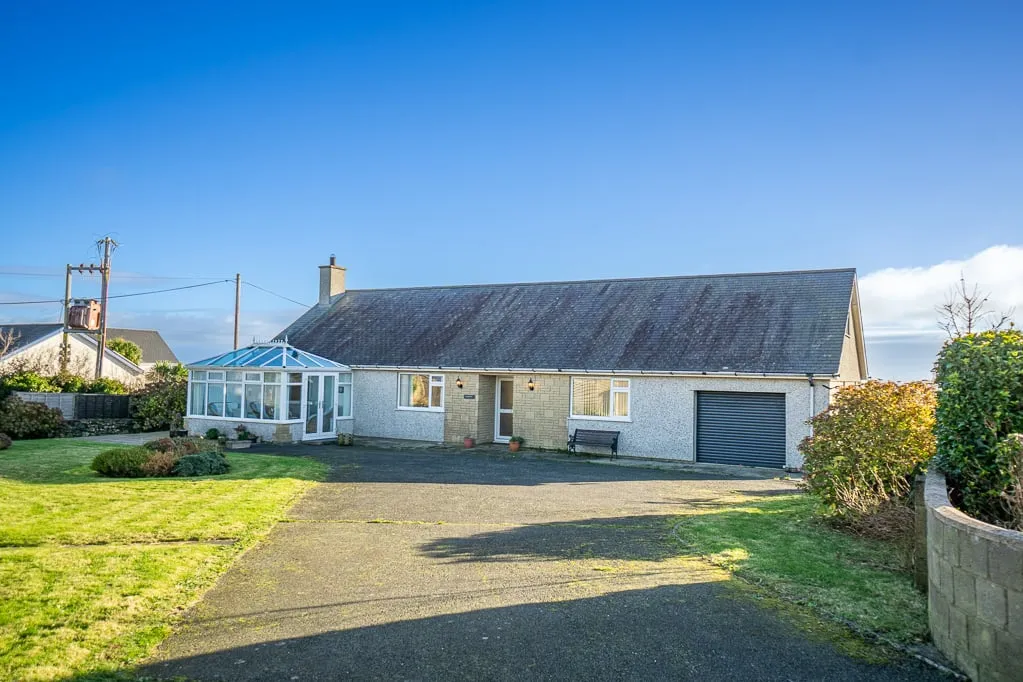 3 bed house for sale — Dolydd, Mynytho, Pwllheli, Gwynedd, LL53 7RF