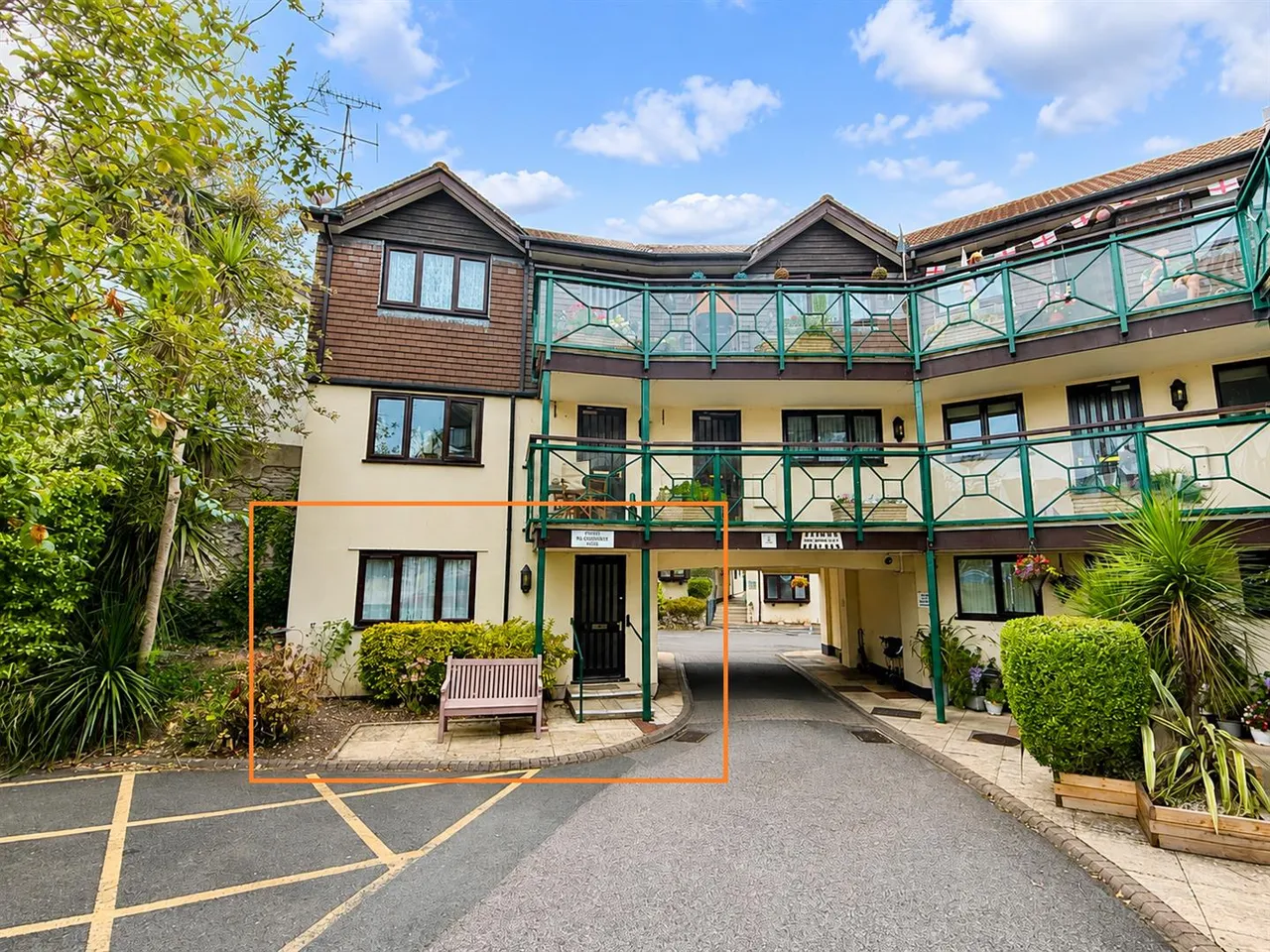 1 bed flat for sale, Bolton Street, Central Area