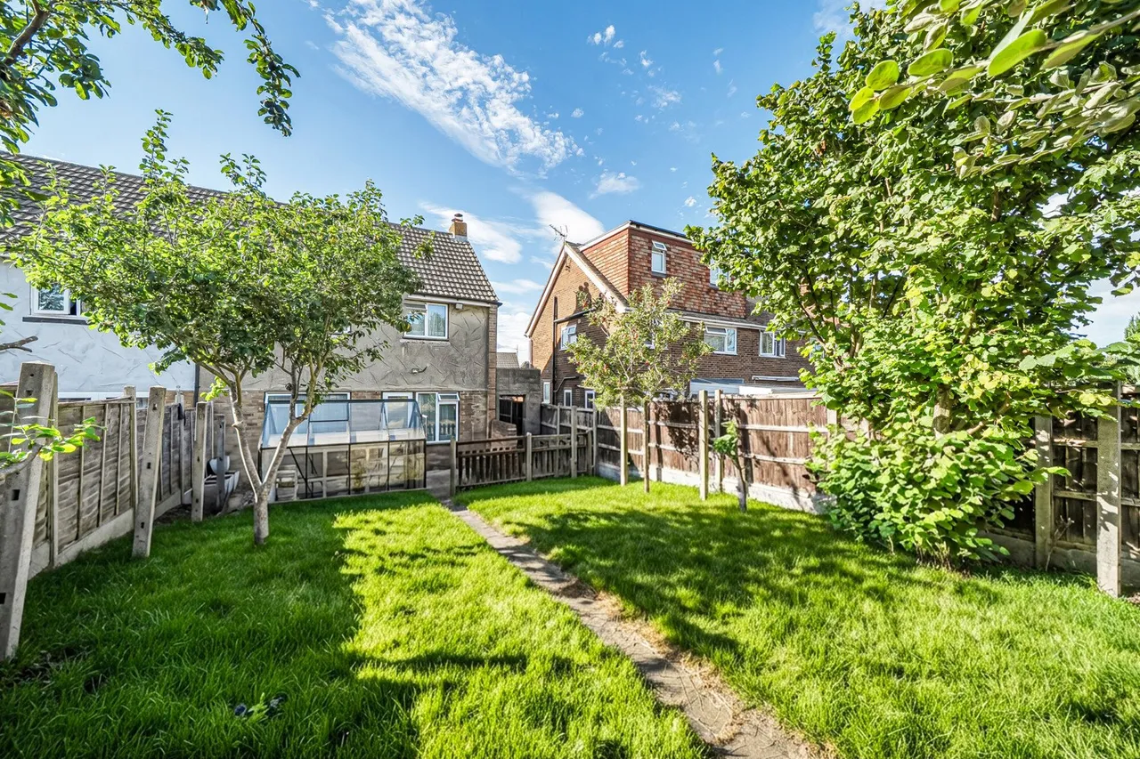 Fallowfield, Kent, ME5, photo 18